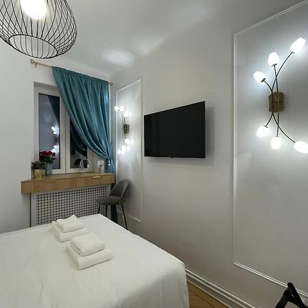 Studio Alice Romana Square Apartment Bucharest Exterior photo