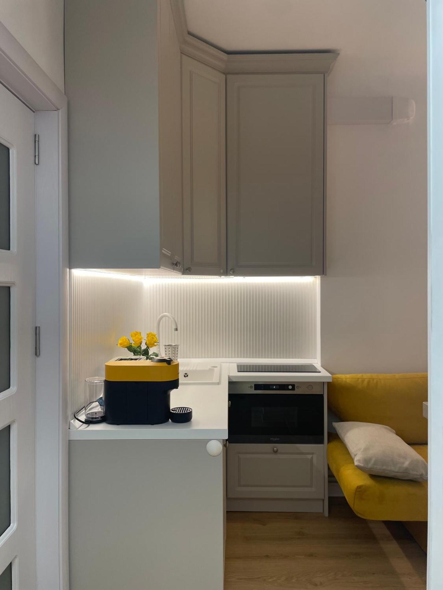 Studio Alice Romana Square Apartment Bucharest Exterior photo